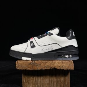 Louis Vuitton Trainer Cowhide Leather Low-Top Casual Shoes Sneakers for Men and Women 1A9ADA