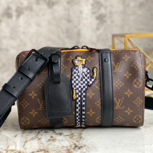 Louis Vuitton Presbyopic Doll Series Men’s Bag