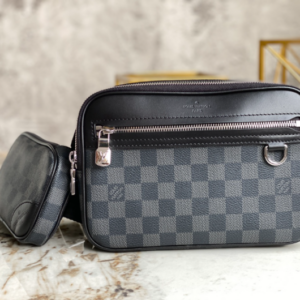 Louis Vuitton Scott Heiger Men’s Messenger Bag