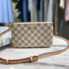 Louis Vuitton Zip Pochette Handbag – Pink