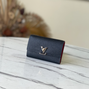 Louis Vuitton Capucines Small Wallet – Black